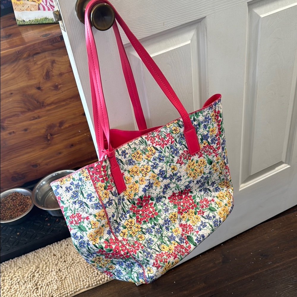 Pink Floral Tote Bag with Vibrant Design